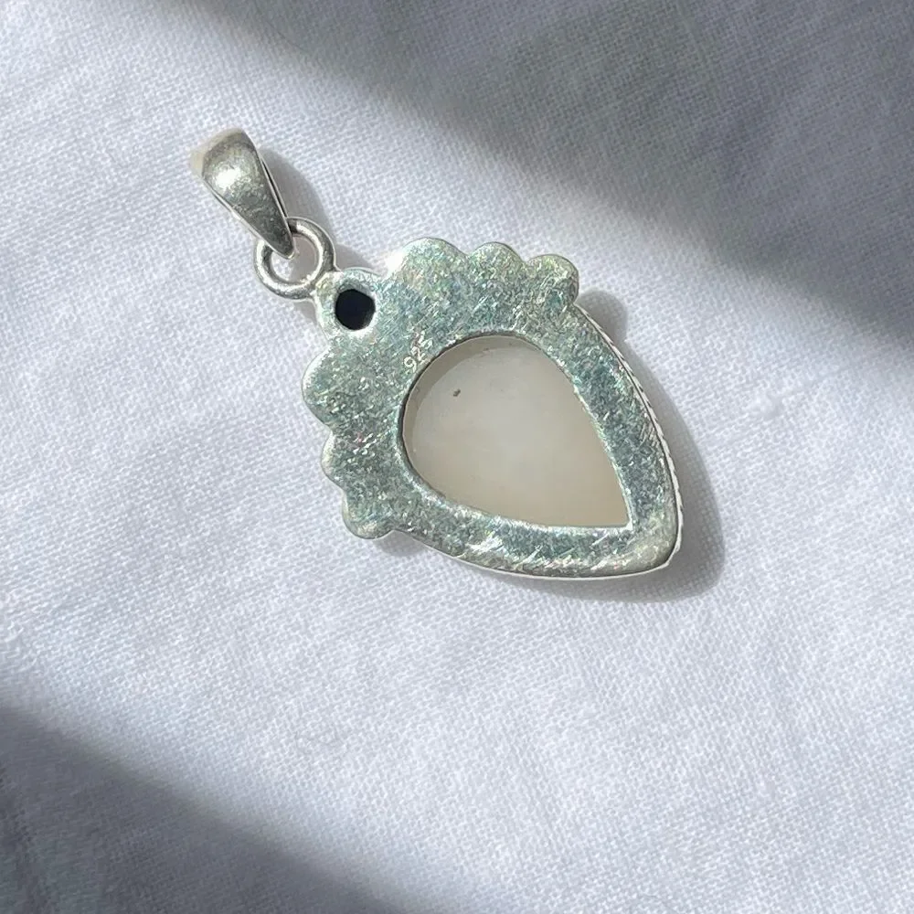 Sugar Druzy & Black Onyx Pendant in Solid 925 Sterling Silver - Picture 2 of 3